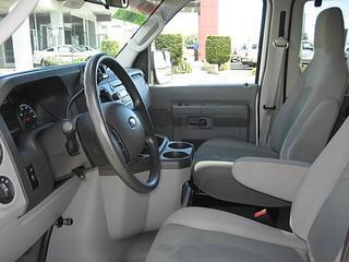 Ford Econoline Wagon 2011 photo 1