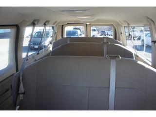 Ford Econoline Wagon 2011 photo 3