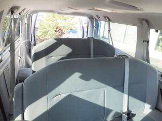 Ford Econoline Wagon 2011 photo 5