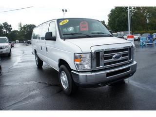 Ford Econoline Wagon 2011 photo 5