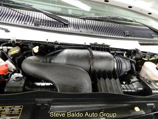 Ford Econoline Wagon 2011 photo 1