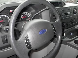 Ford Econoline Wagon 2011 photo 5