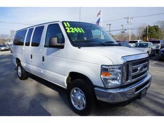 Ford Econoline Wagon 2011 photo 1