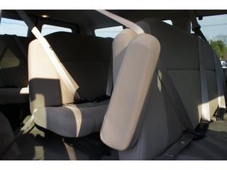 Ford Econoline Wagon 2011 photo 5