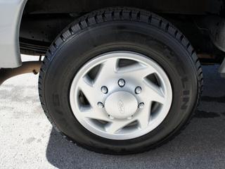 Ford Econoline Wagon 2011 photo 1