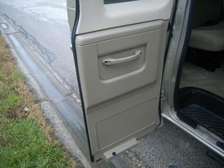 Ford Econoline Wagon 2011 photo 1