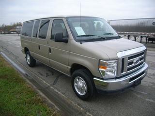 Ford Econoline Wagon 2011 photo 4