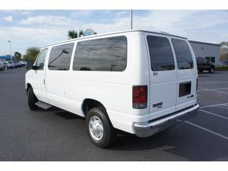 Ford Econoline Wagon 2011 photo 1