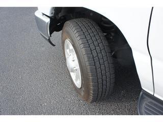 Ford Econoline Wagon 2011 photo 4