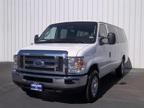 Ford Econoline Wagon 2011 photo 1