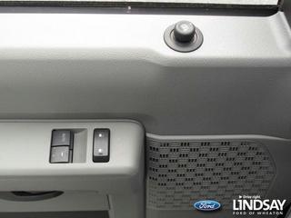 Ford Econoline Wagon 2011 photo 1