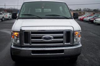 Ford Econoline Wagon 2011 photo 5
