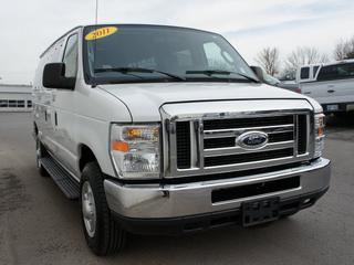 Ford Econoline Wagon 2011 photo 5