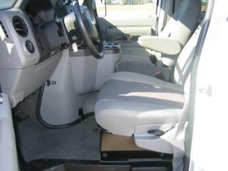 Ford Econoline Wagon 2011 photo 1