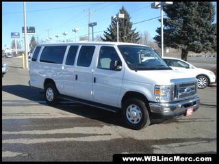 Ford Econoline Wagon 2011 photo 1