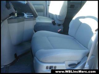 Ford Econoline Wagon 2011 photo 4