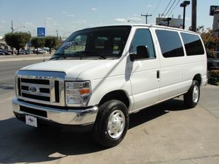 Ford Econoline Wagon 2011 photo 5
