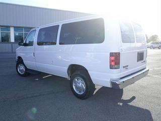 Ford Econoline Wagon 2011 photo 4