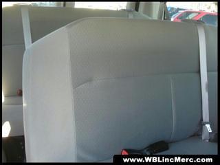 Ford Econoline Wagon 2011 photo 1