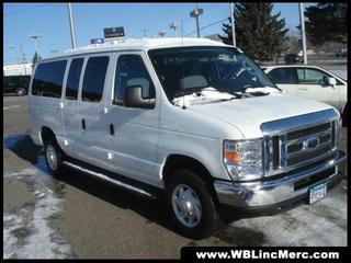 Ford Econoline Wagon 2011 photo 4