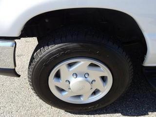 Ford Econoline Wagon 2011 photo 1