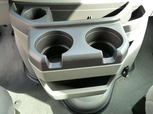 Ford Econoline Wagon 2011 photo 4