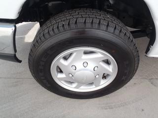 Ford Econoline Wagon 2011 photo 1