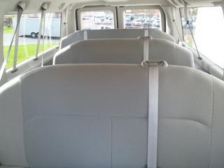 Ford Econoline Wagon 2011 photo 3