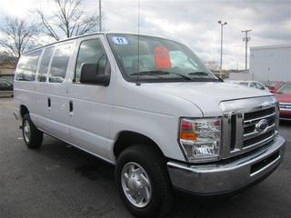 Ford Econoline Wagon 2011 photo 5