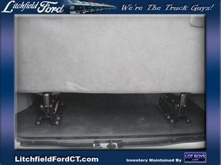 Ford Econoline Wagon 2011 photo 1