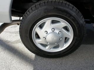 Ford Econoline Wagon 2011 photo 1