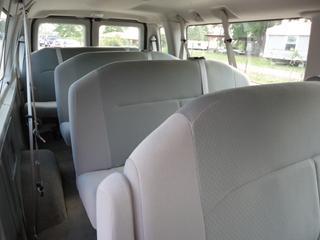 Ford Econoline Wagon 2011 photo 5