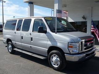 Ford Econoline Wagon 2011 photo 5