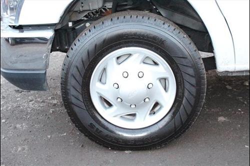 Ford Econoline Wagon 2011 photo 5