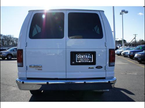 Ford Econoline Wagon GT Deluxe Bullitt Other