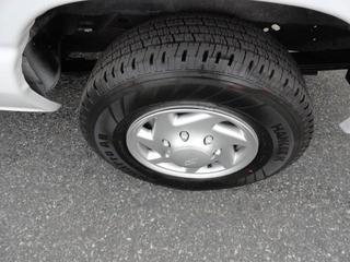 Ford Econoline Wagon 2011 photo 1