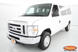 Ford Econoline Wagon 2011 photo 1