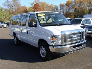 Ford Econoline Wagon 2011 photo 4