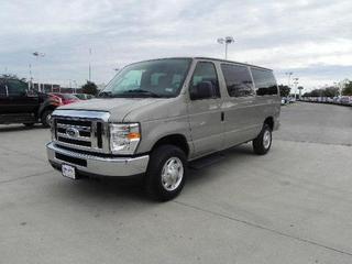 Ford Econoline Wagon 2011 photo 5