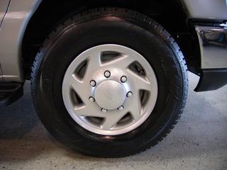 Ford Econoline Wagon 2011 photo 1