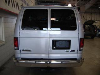 Ford Econoline Wagon 2011 photo 5