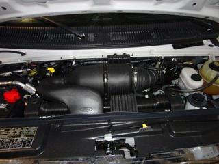 Ford Econoline Wagon 2011 photo 2