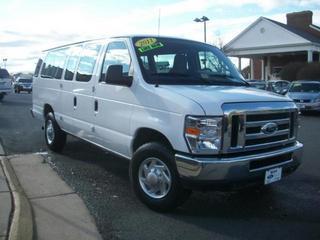 Ford Econoline Wagon 2011 photo 5