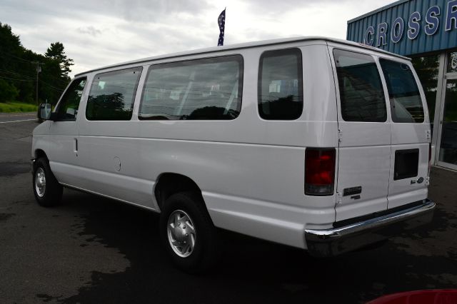 Ford Econoline Wagon Sle-1 AWD Passenger Van