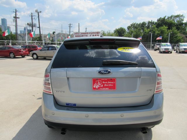 Ford Edge Sportside SUV