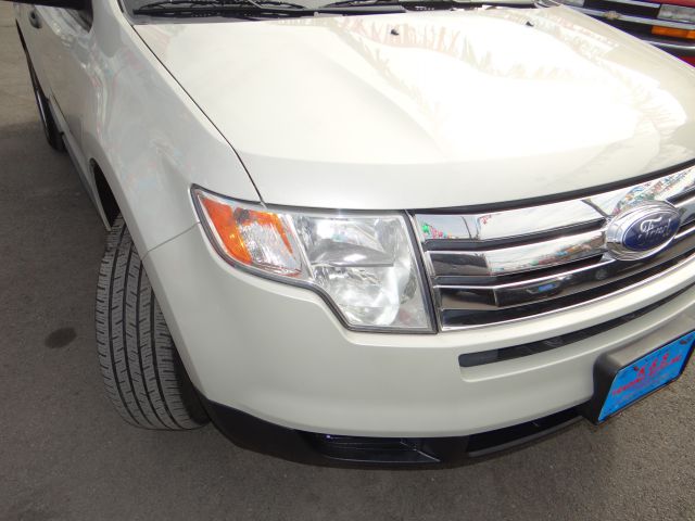 Ford Edge Quattro SUV