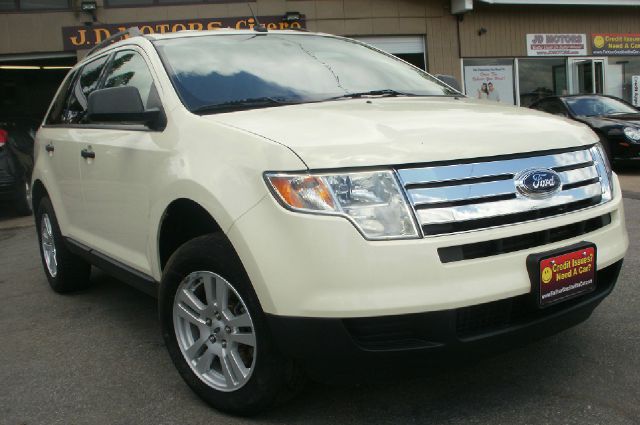 Ford Edge Quattro SUV