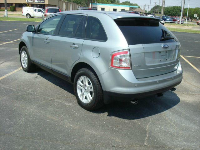 Ford Edge Sportside SUV