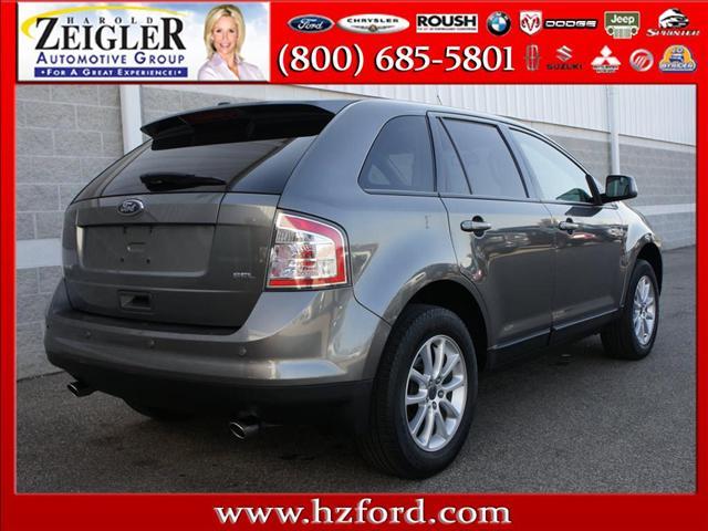 Ford Edge 5XT Sport Utility