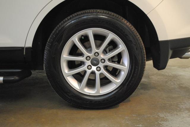 Ford Edge 2010 photo 4